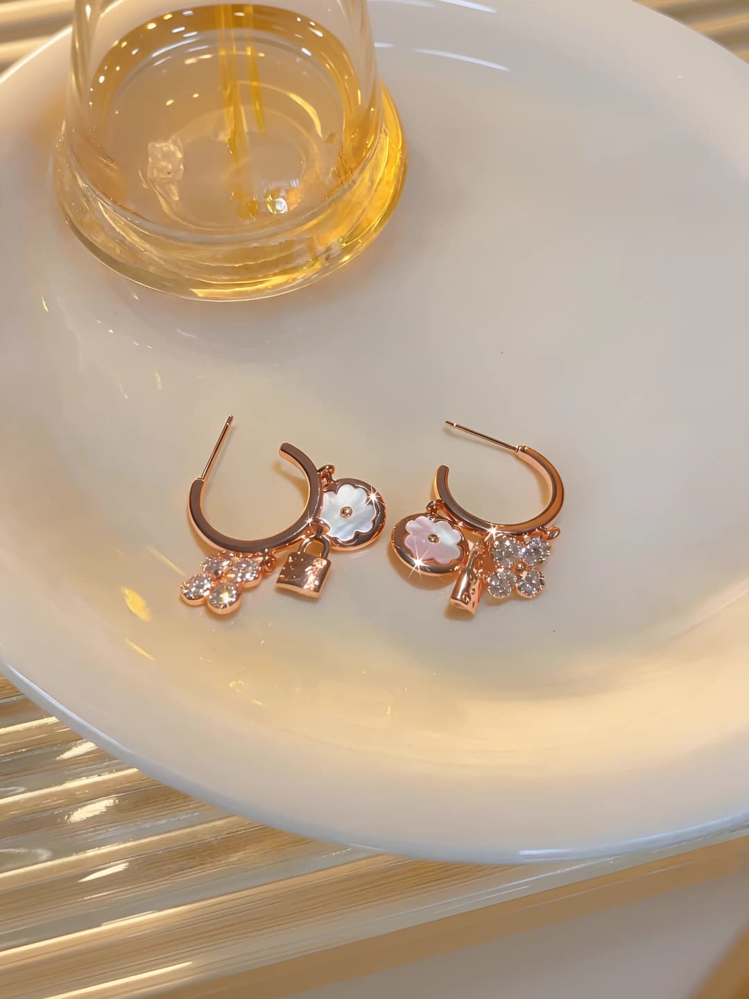 Silver pin - Rose gold