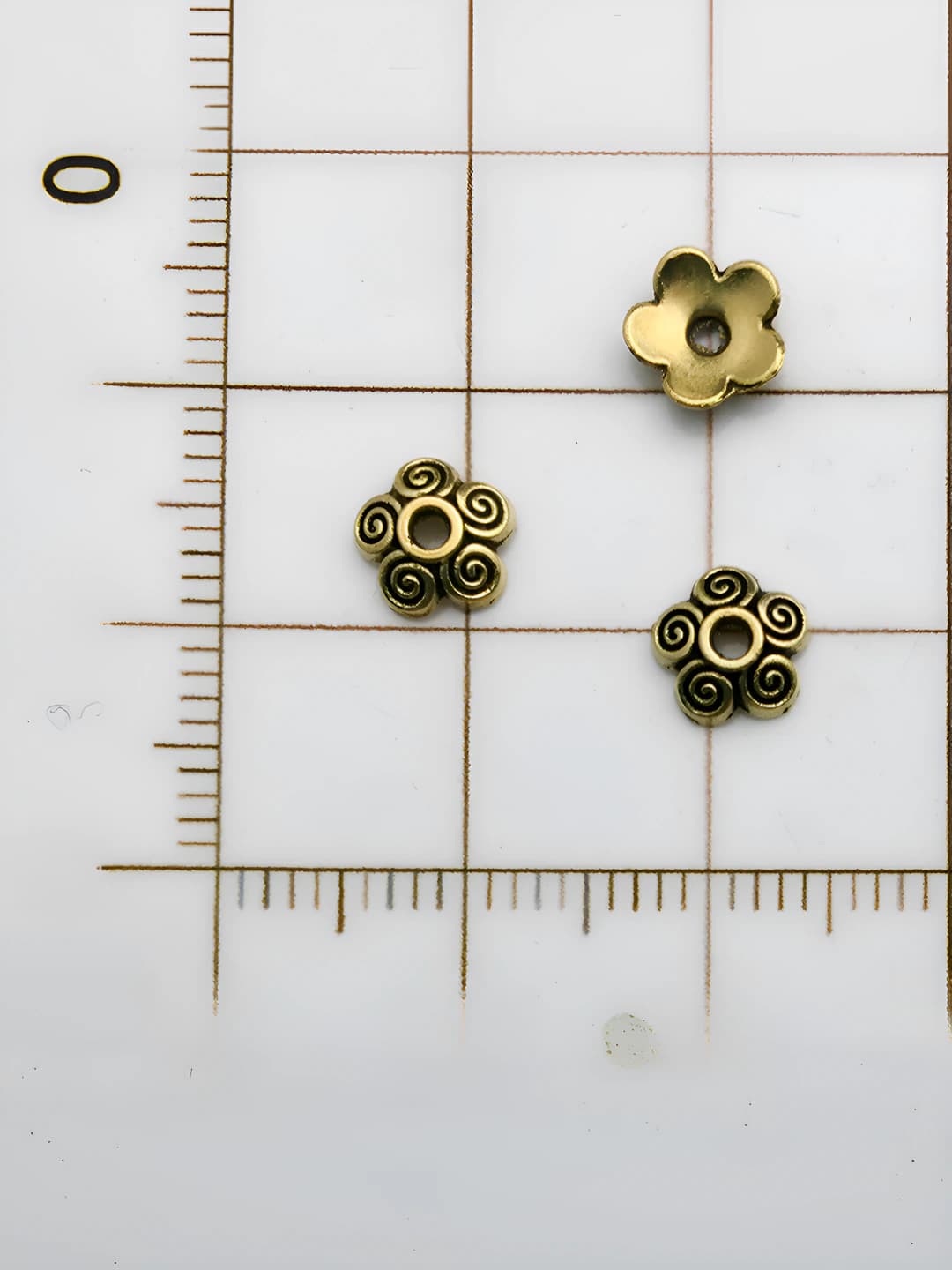 1 Antique gold cap 6x6mm-0.2g-1.1 hole-16601
