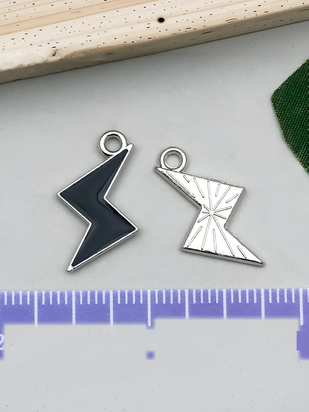 Чёрная молния 12x21mm