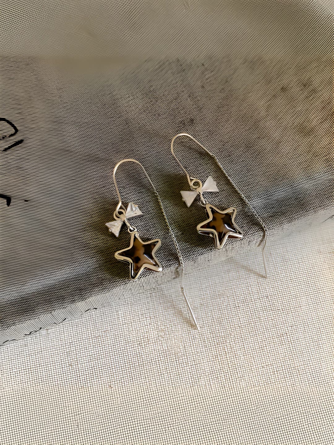 Star bow ear wires
