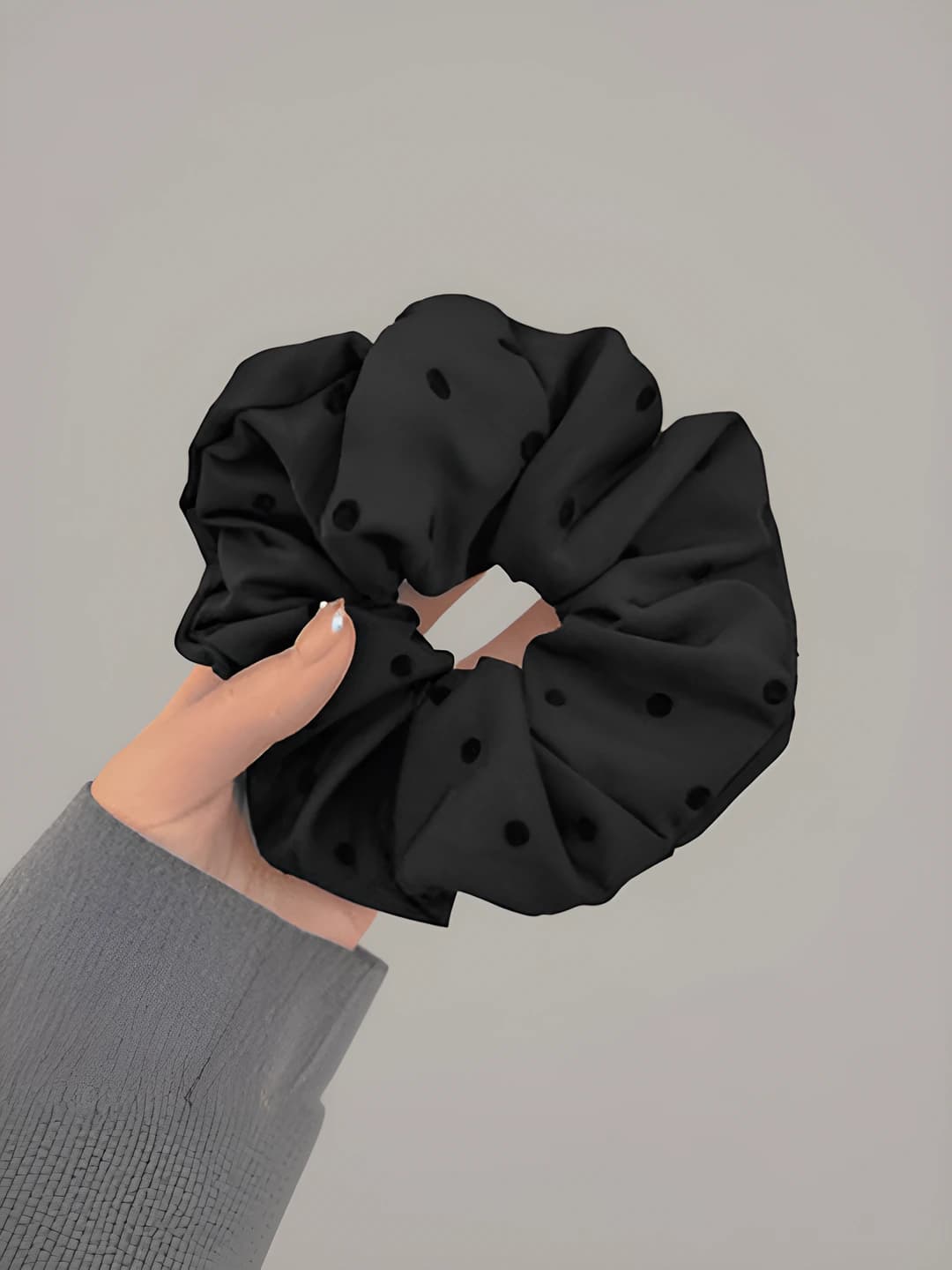 Black polka dot, 12 cm