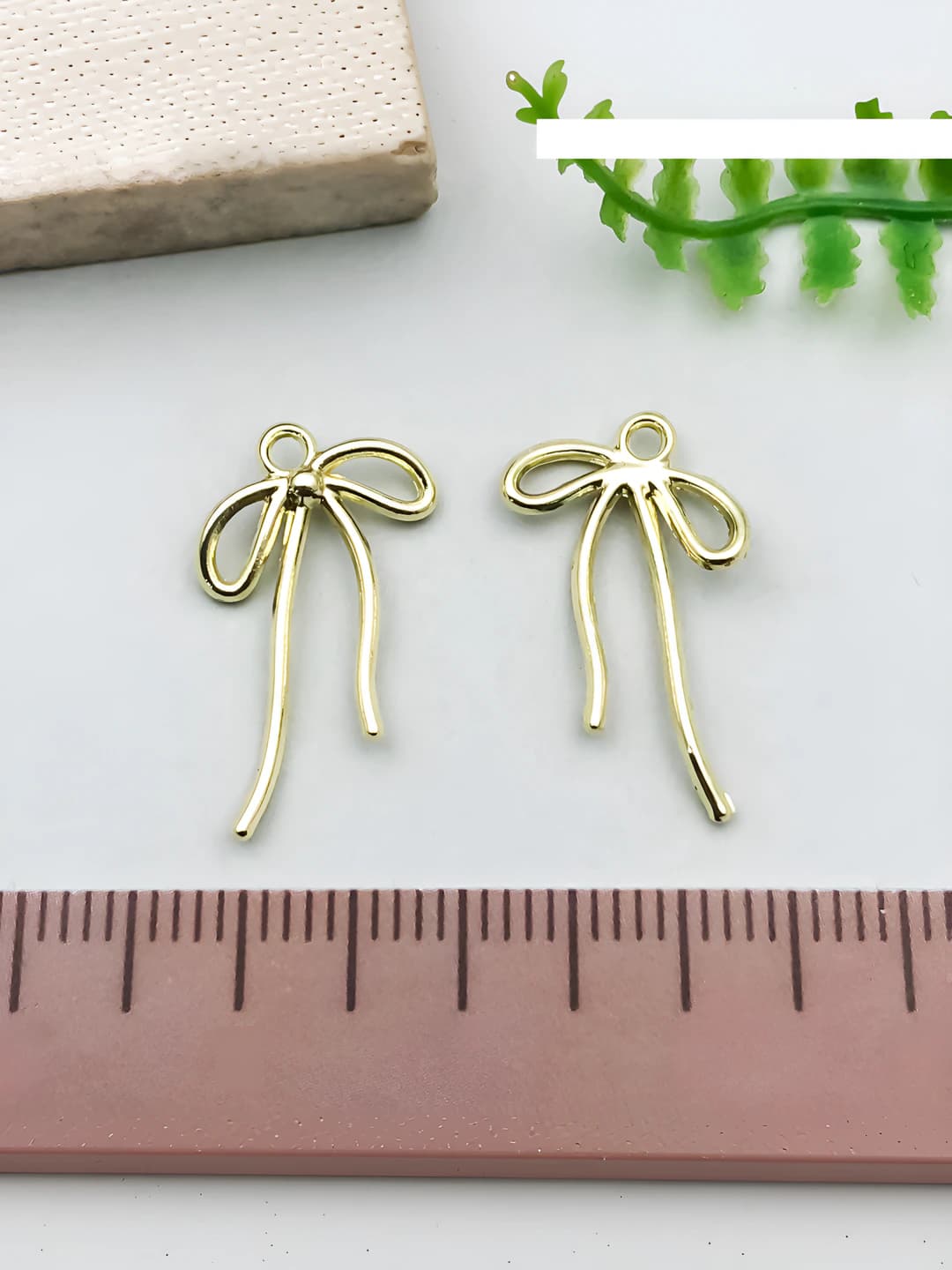 1 шт Золотой бант 20x12mm-0.4g