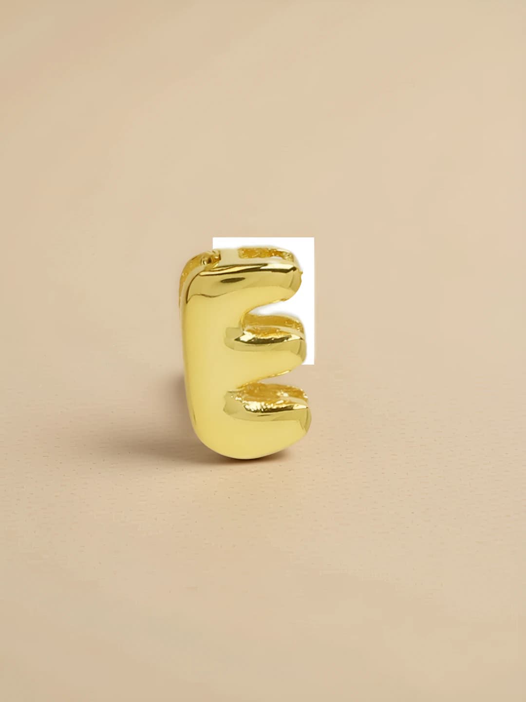 Gold E (Pendant)