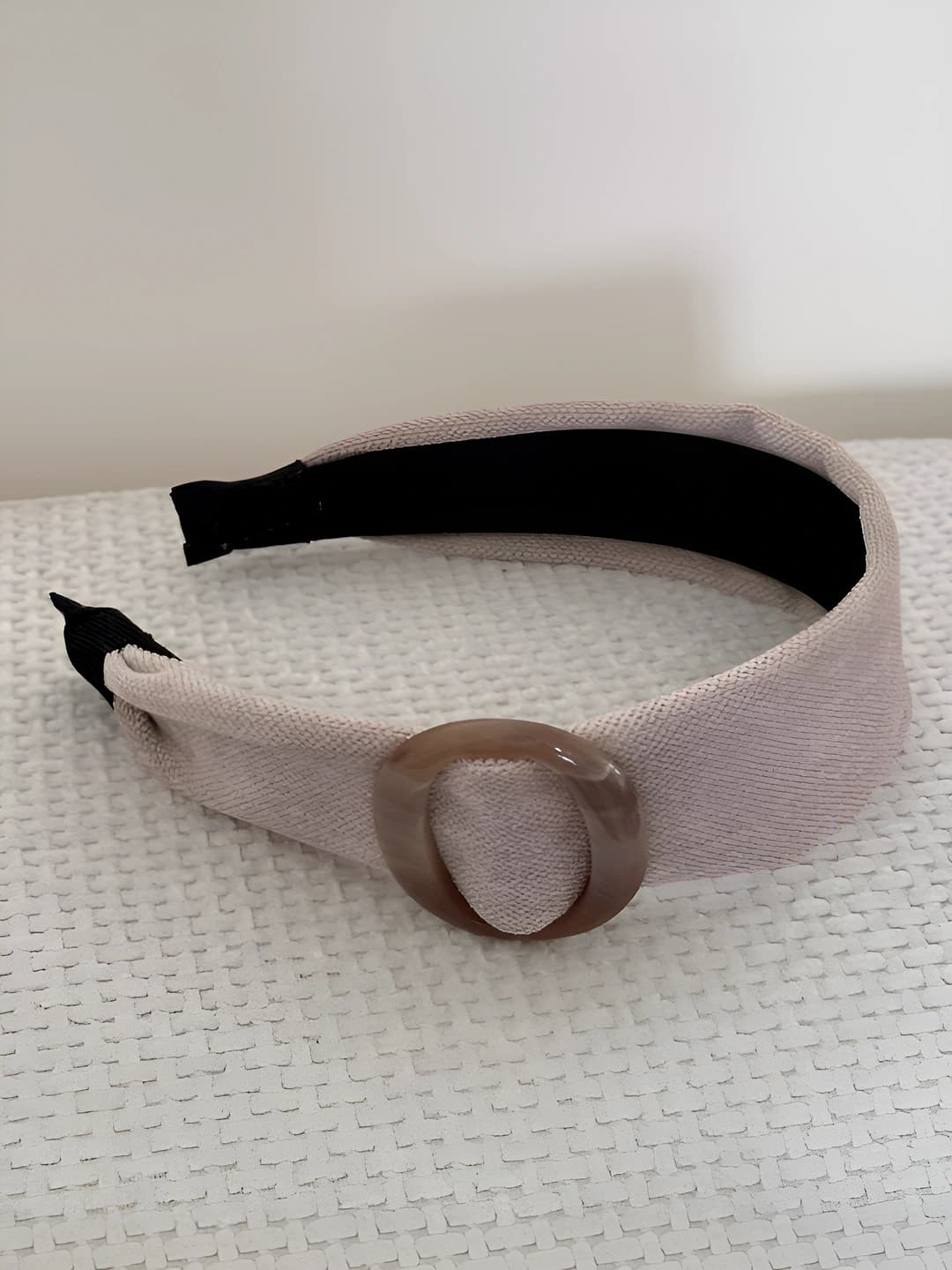 Khaki round buckle headband