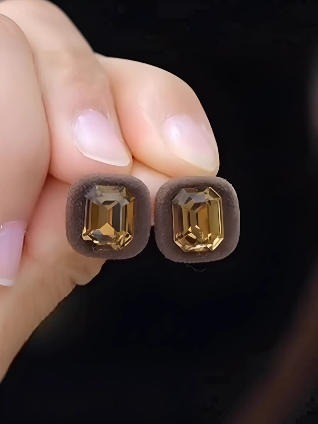 Women's crystal stud earrings for autumn-winter, square design with velvet finish, coffee color, luxury style