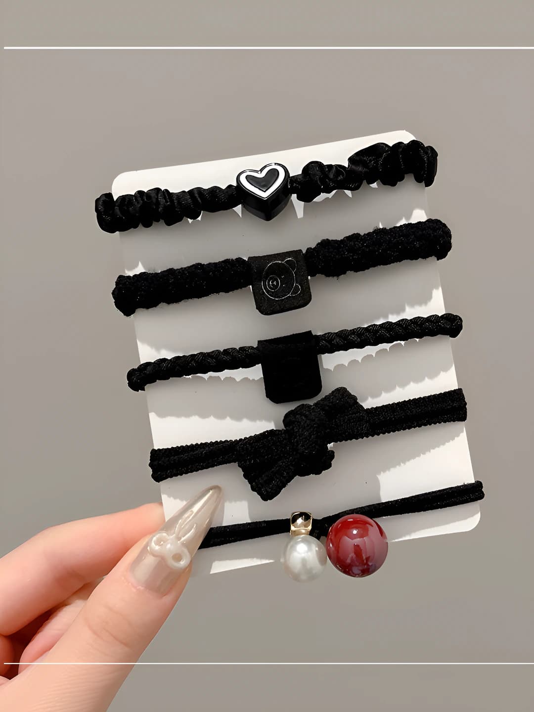 Black shiny beads 5 pcs #4-6cm