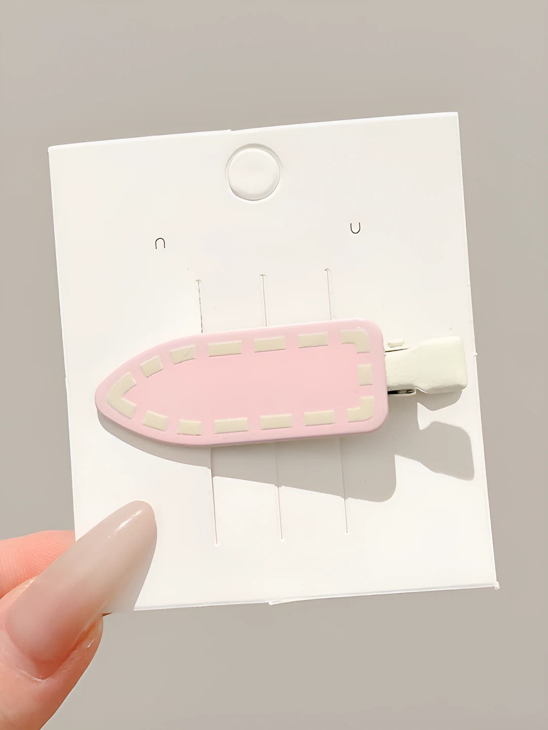 [8] Dashed arrow [Pink] ~5.7 cm