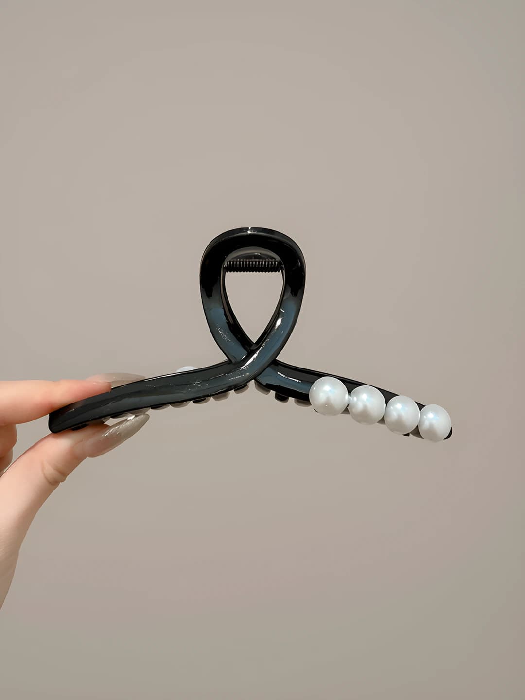 Glossy small pearls 15 cm