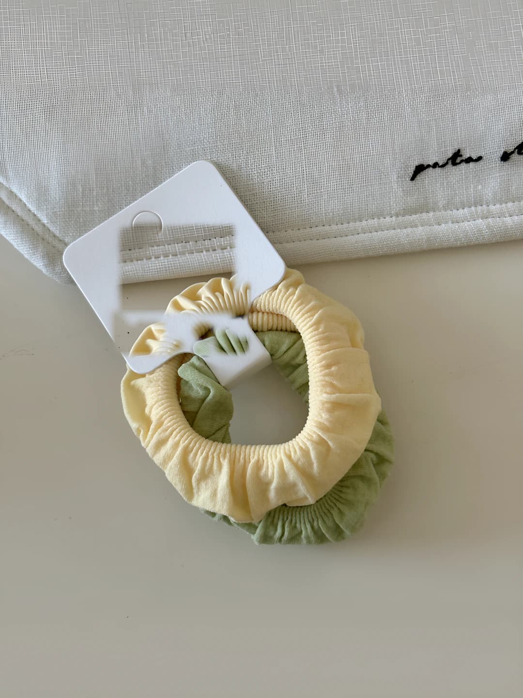 Yellow-green, wide