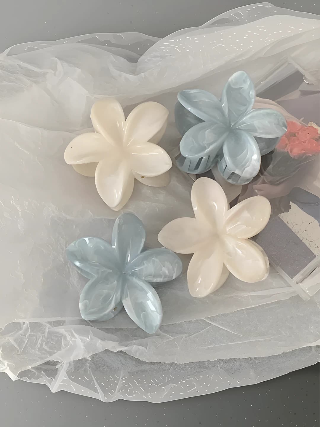 Ayollar uchun yozgi gullar naqshli gradient soch toʻgʻnagʻichlari (shark/claw clips)