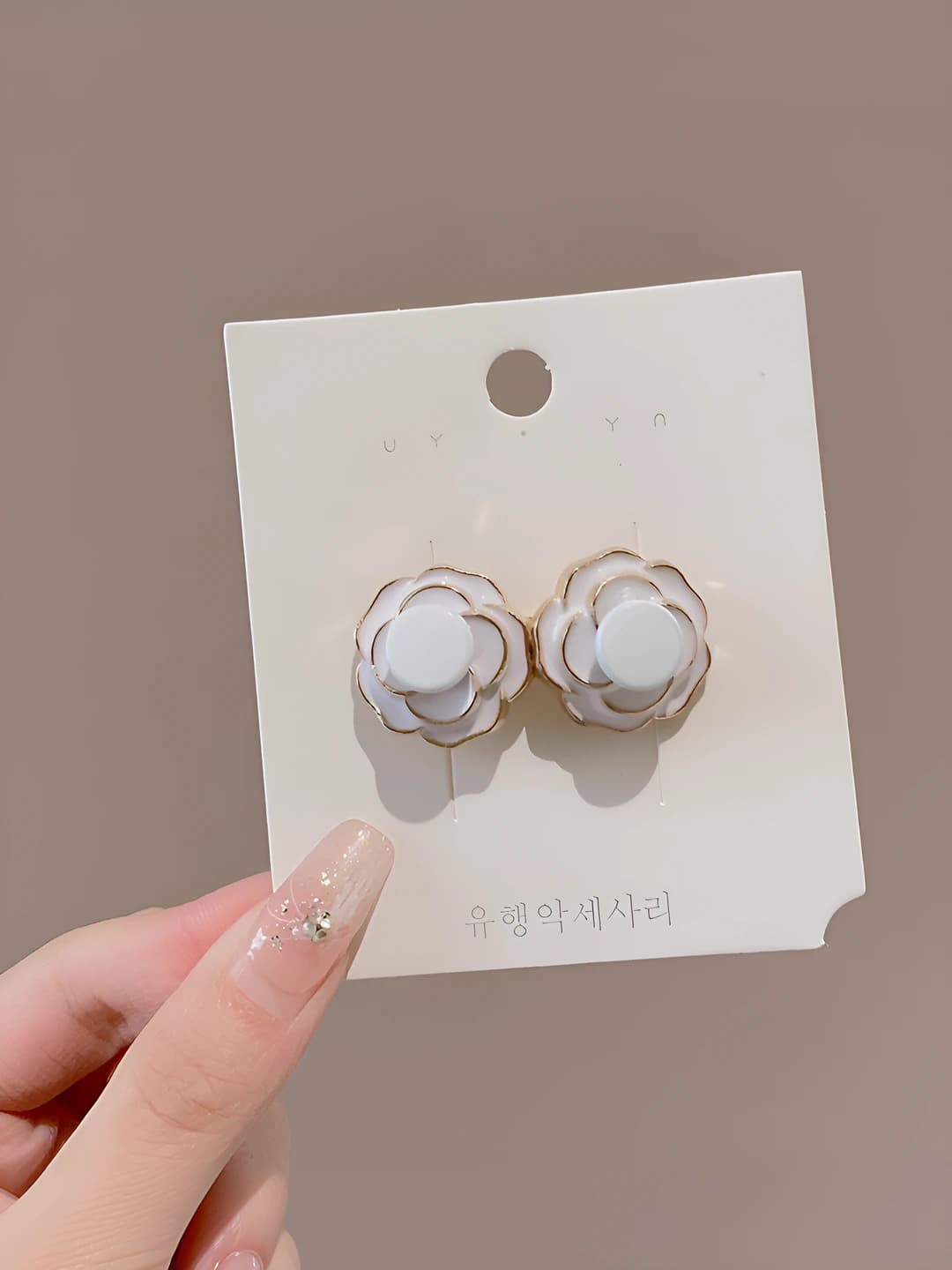 9# white camellia waist button