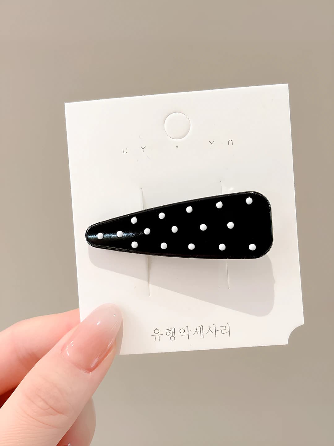 3# Black polka dot clip ~5.7cm