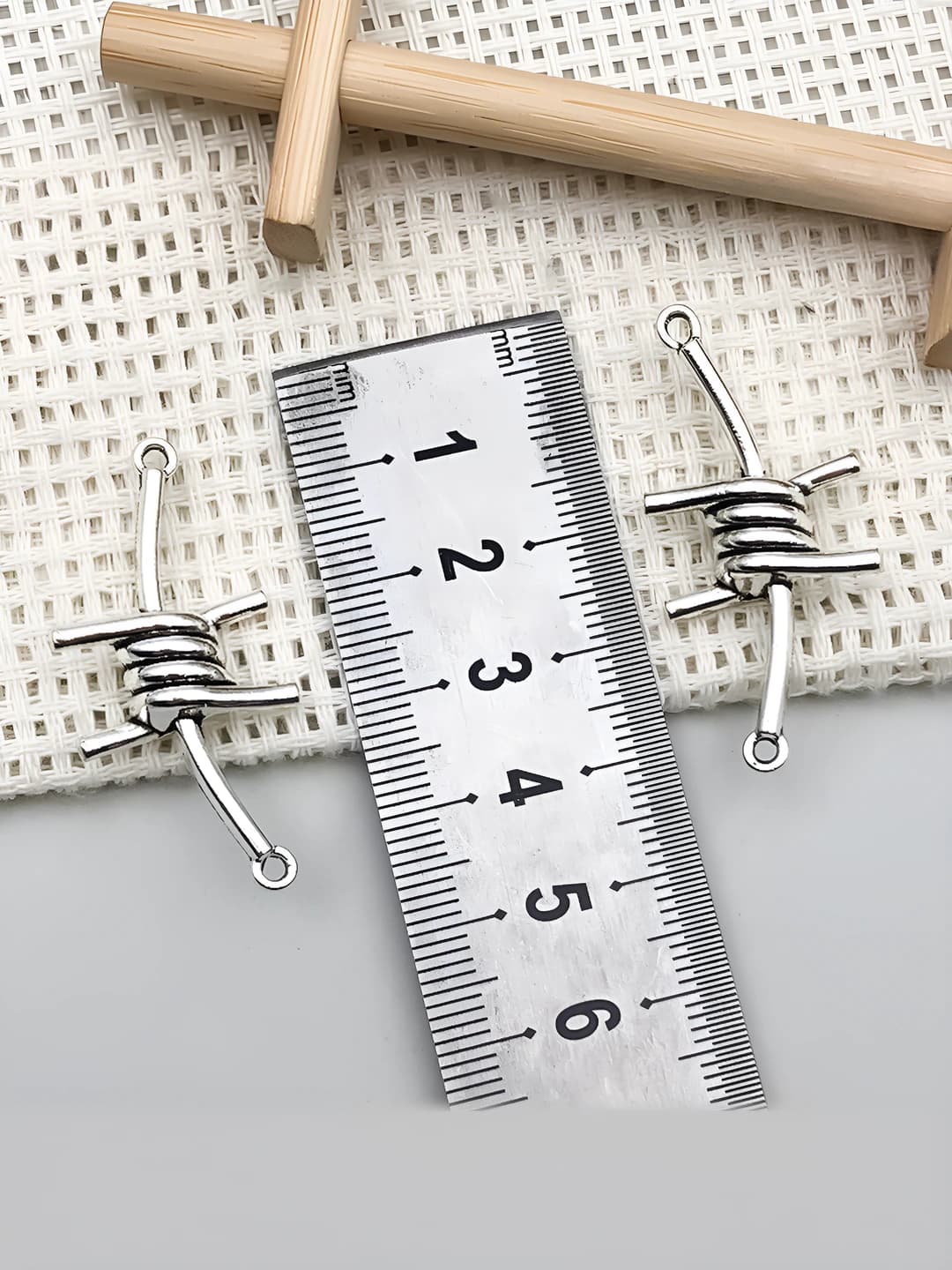 Инструмент шипованный шнур 40x19mm-4.4g
