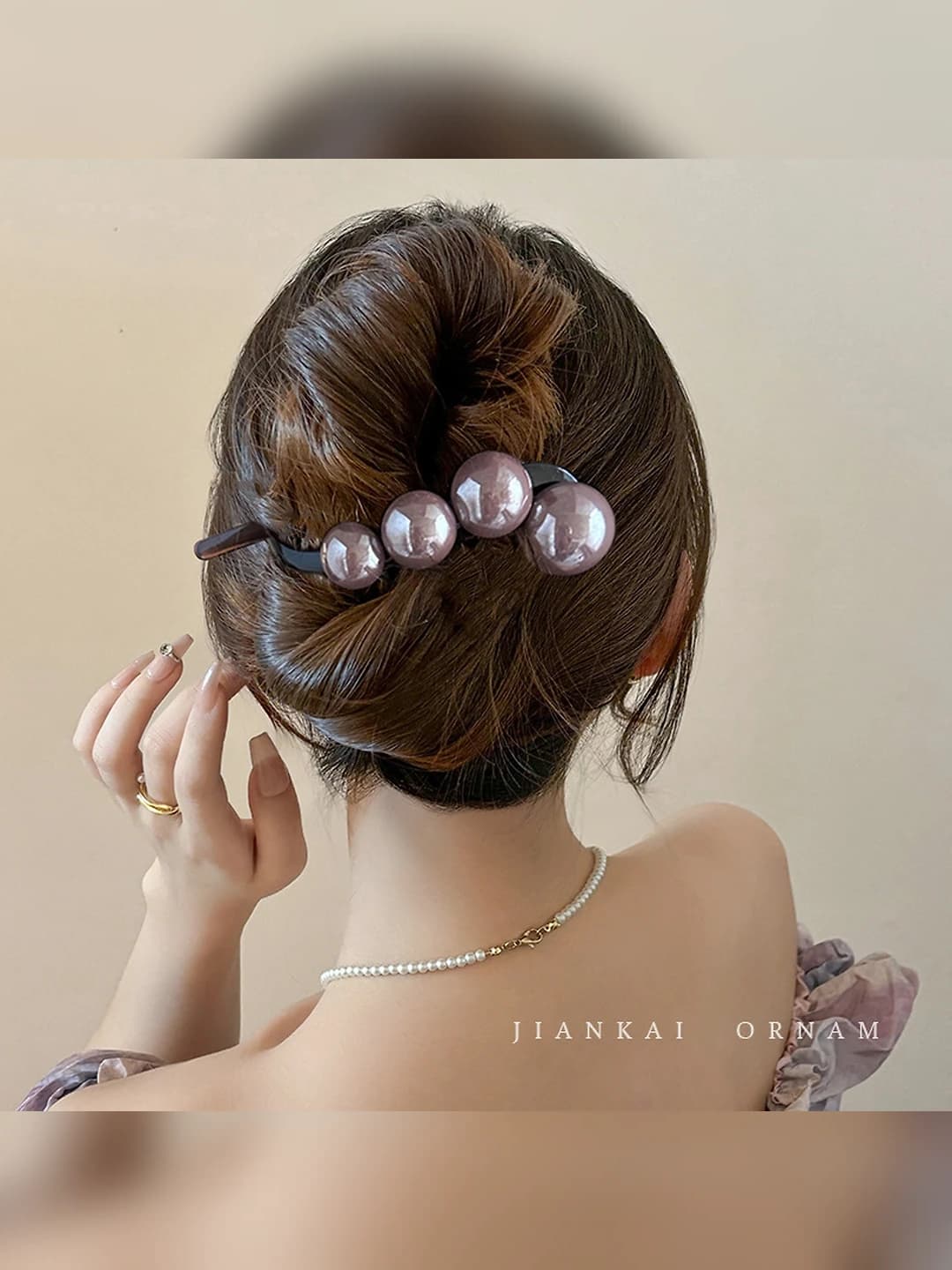 Black purple pearl clip