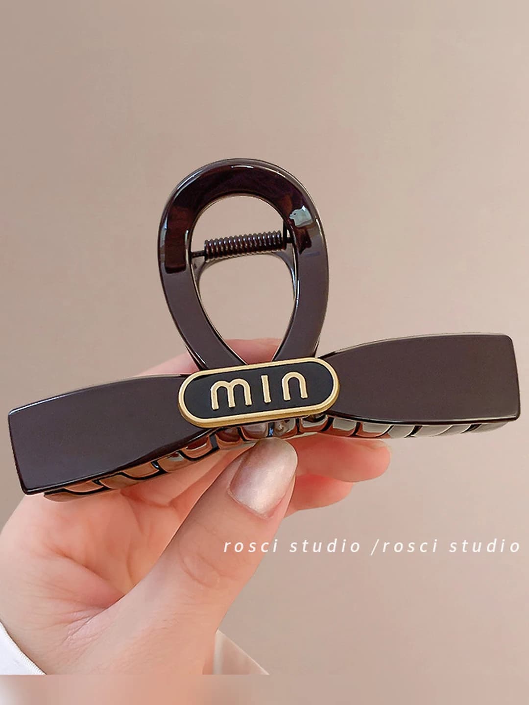 Chocolate brown min letter bow clip (approx. 10 cm)
