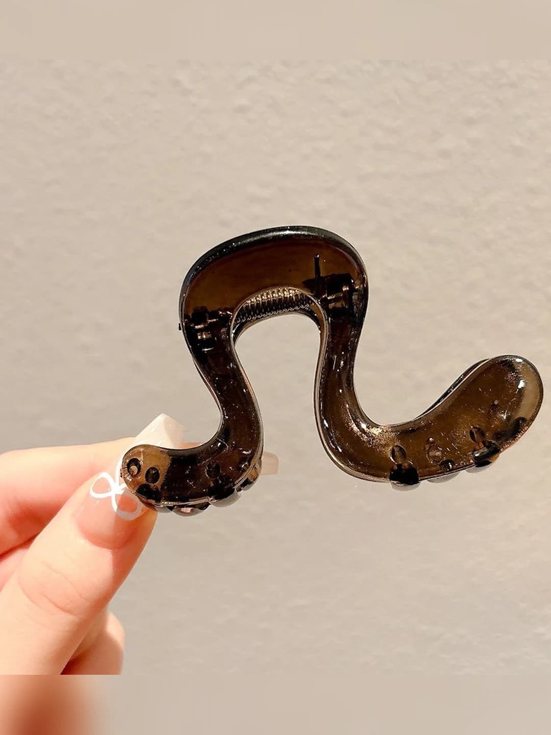 3# Brown geometric claw clip