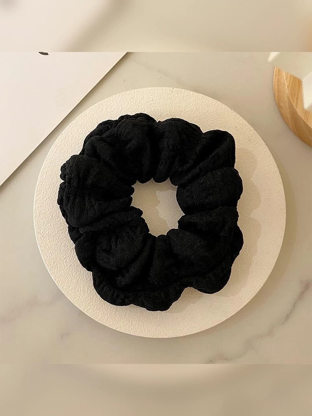 Black (approx. 10 cm)