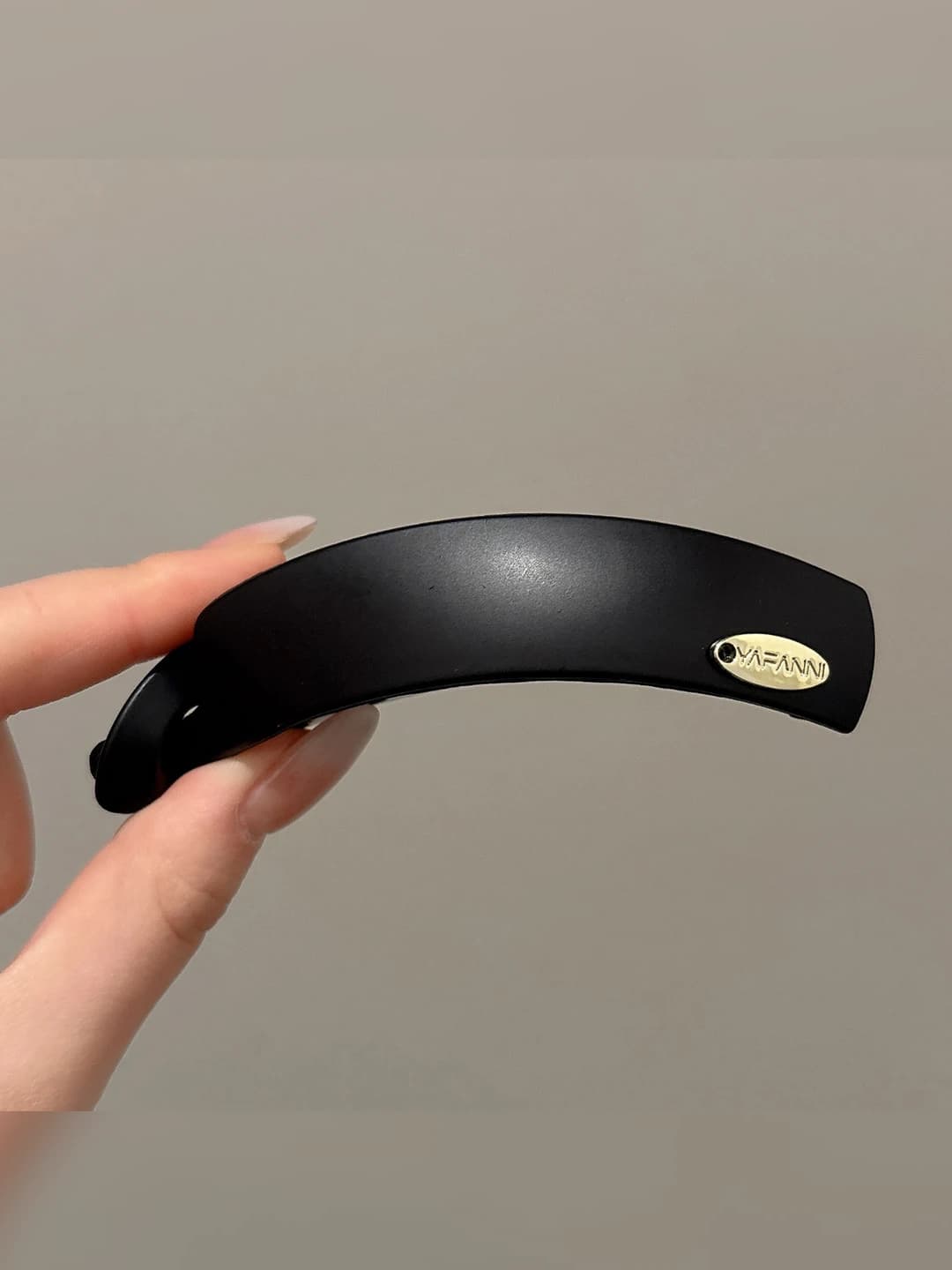 3# Black, ~9.5 cm