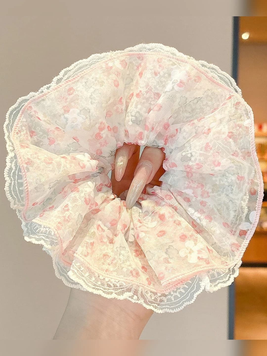 4# Small floral lace ~16 cm