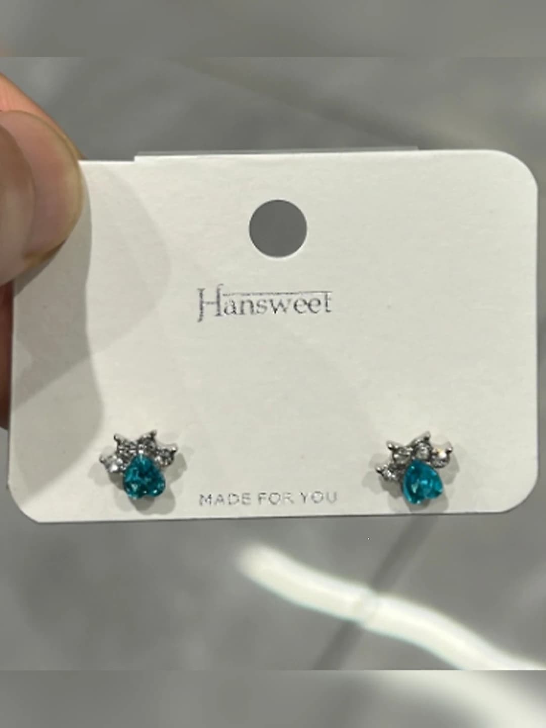 1# Blue cat paw 1 pair titanium+acrylic