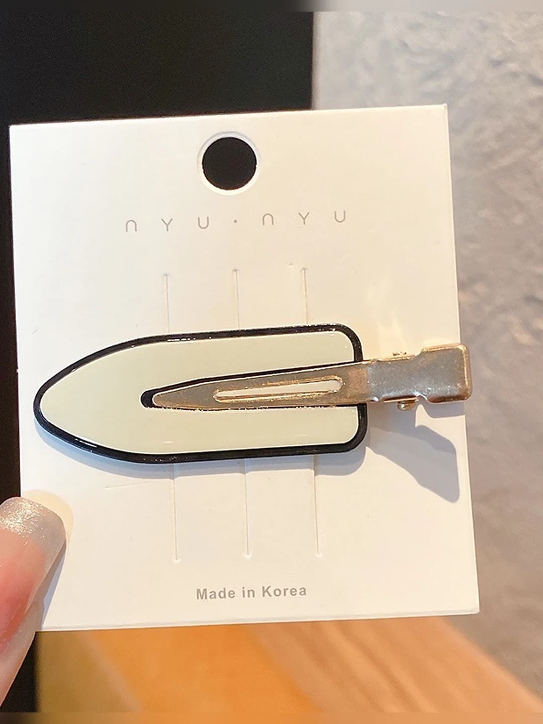 11# White invisible clip