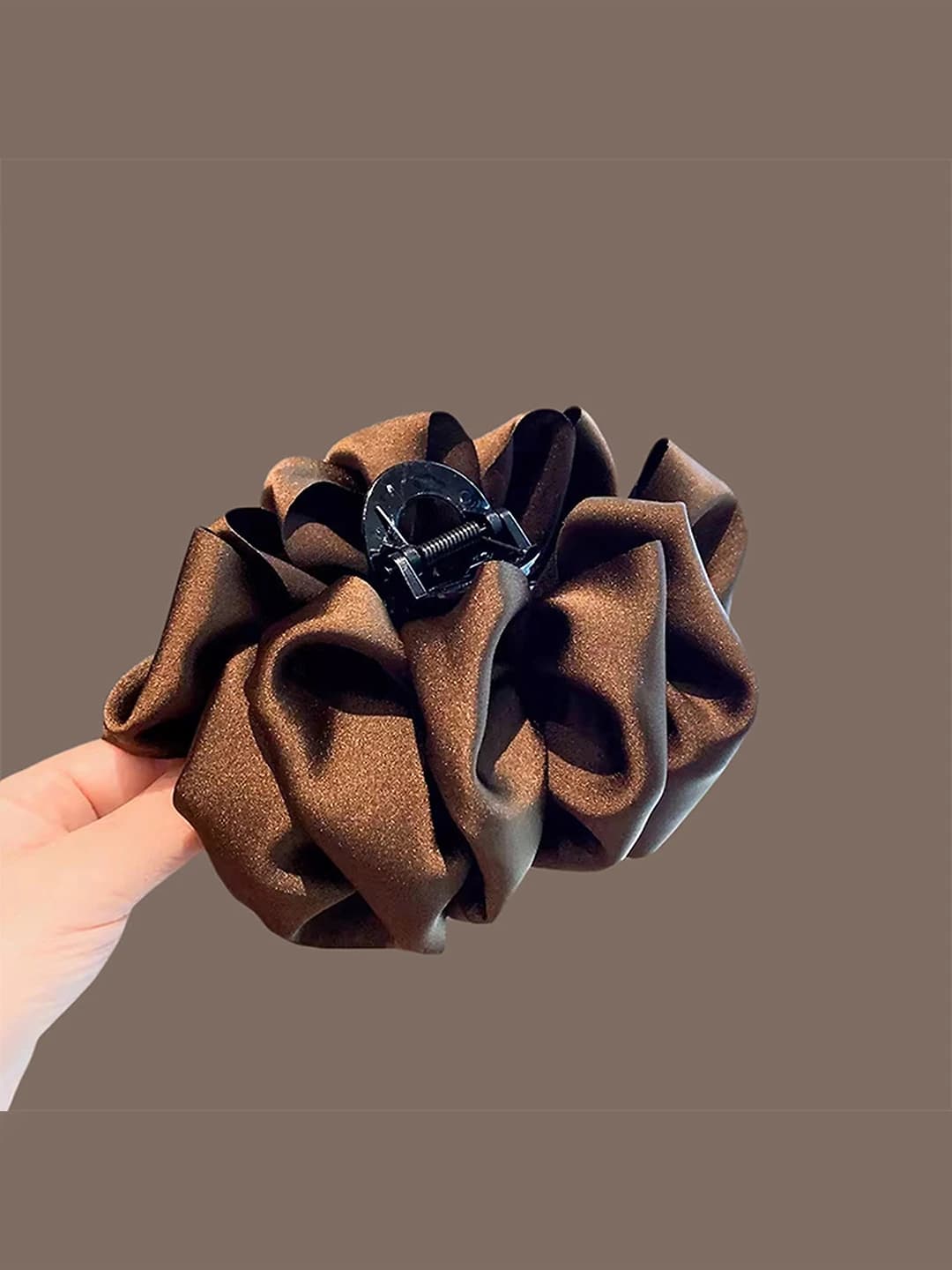 Coffee cloud puff large claw clip ~11 cm