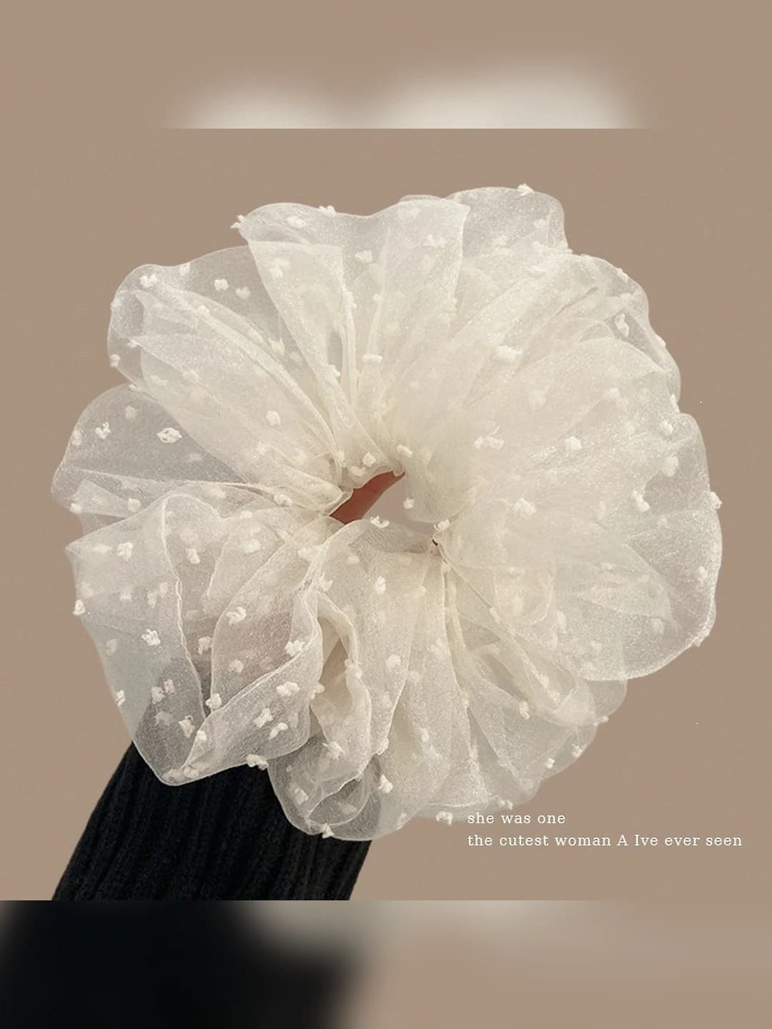 1# White butterfly scrunchie ~18 cm
