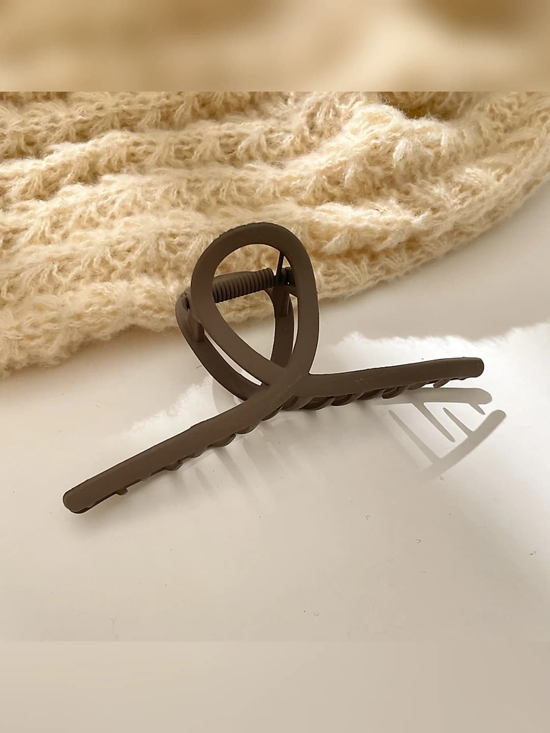 Chocolate Y-shape, 11 cm