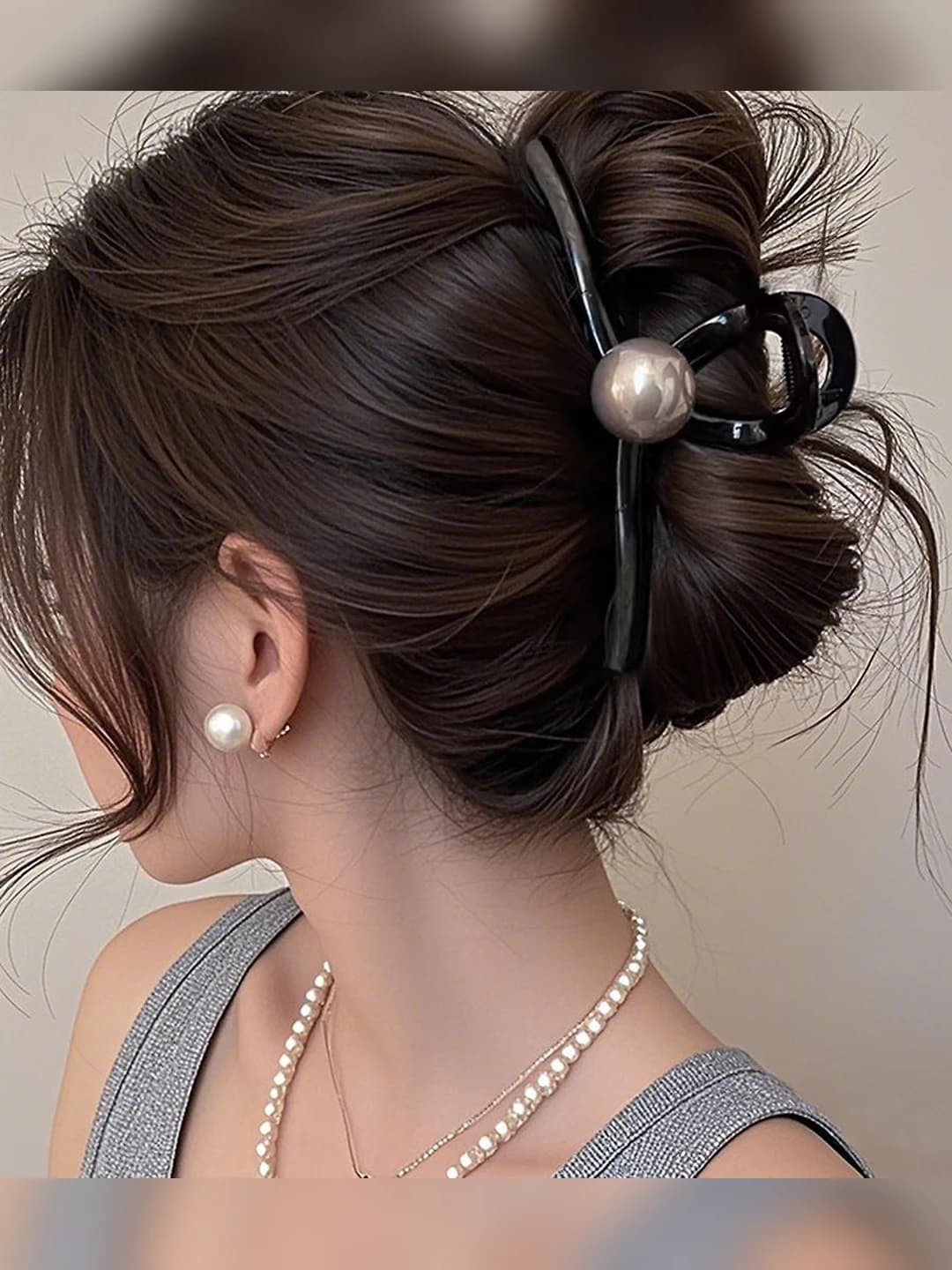 Glossy pearl clip 15 cm