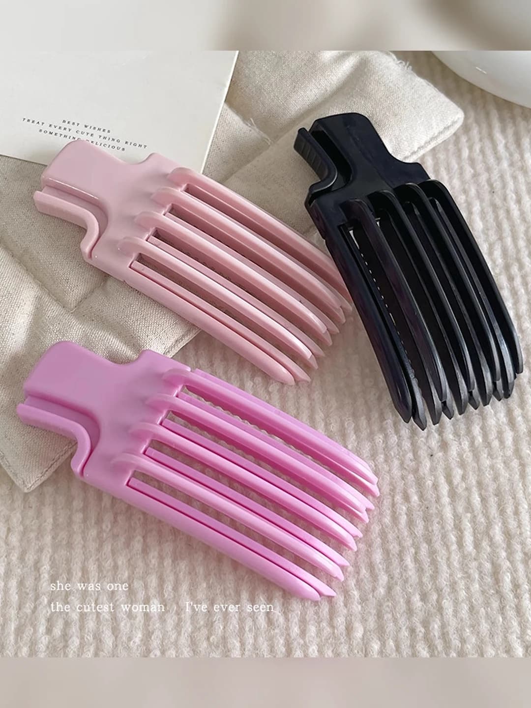 Women's hair clips and combs: comb-style claw clip for root volume and bangs styling, 2026