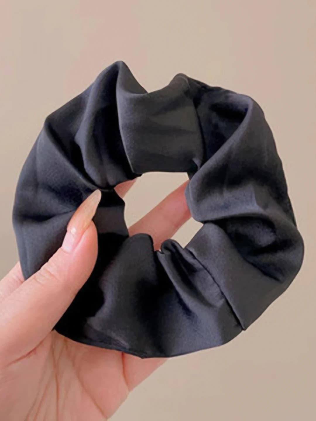 1# Black large scrunchie (Large)