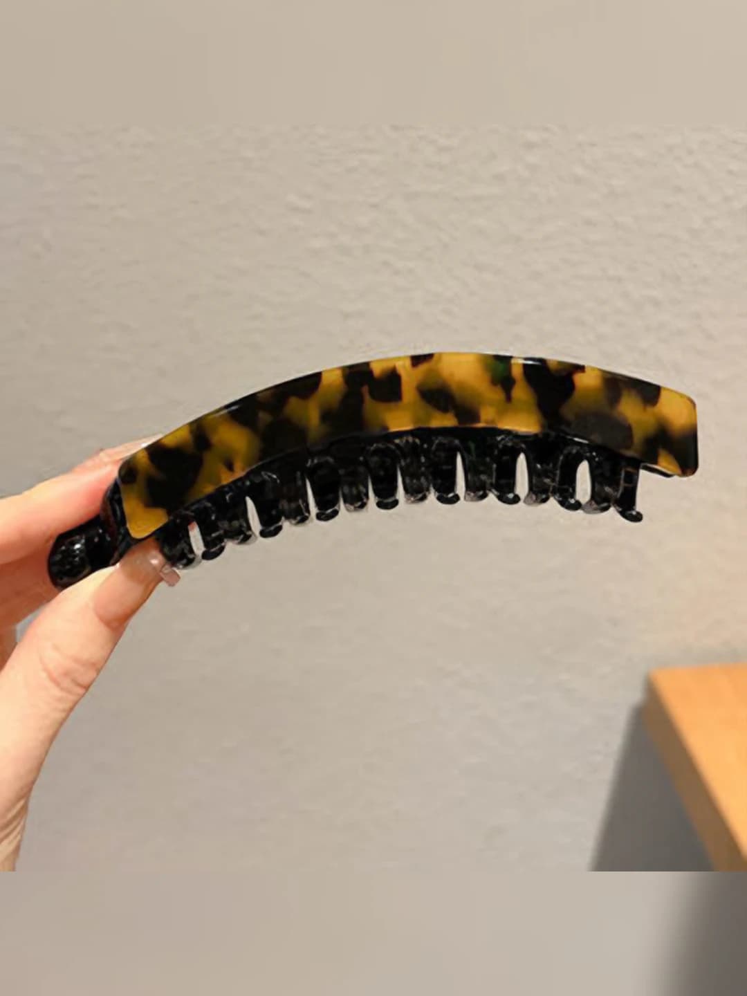 2# Large banana clip [Dark tortoise] approx. 13 cm