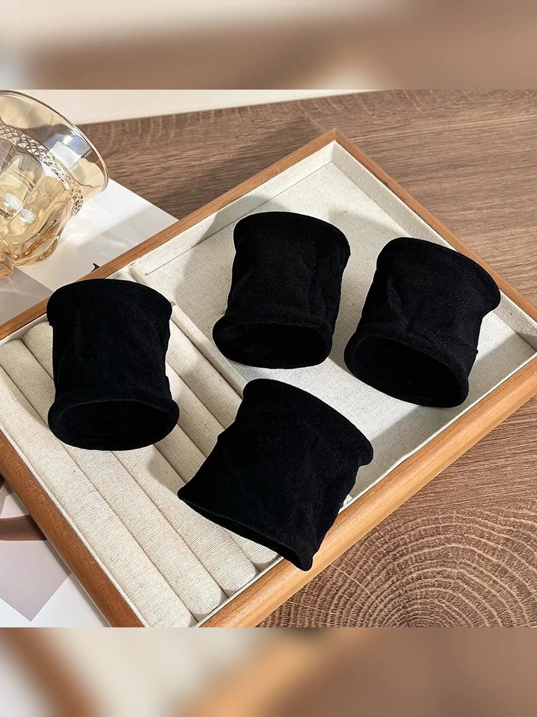 Black 4 pcs