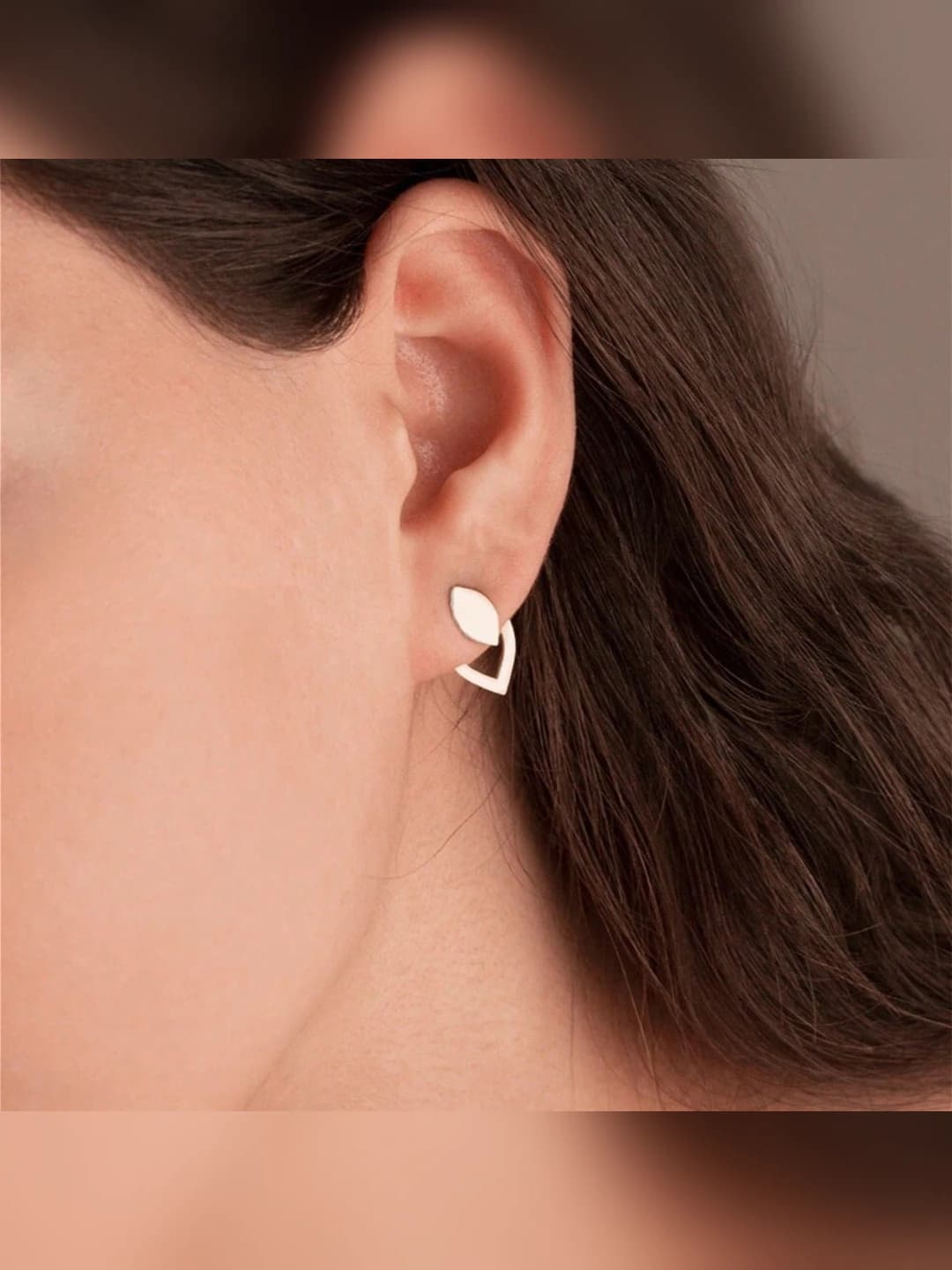 Серебряный, лист