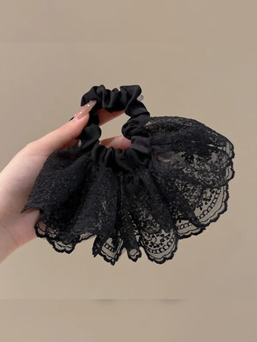 2# Black hair tie ~6cm outer ~20cm