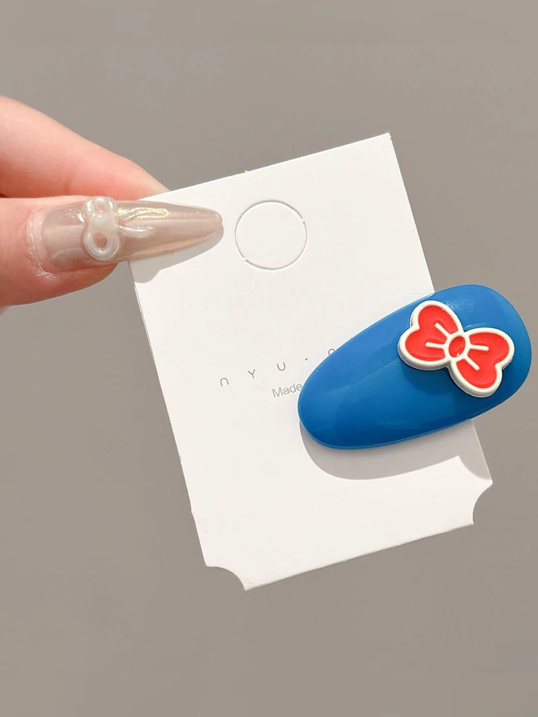Blue small clip, 4 cm