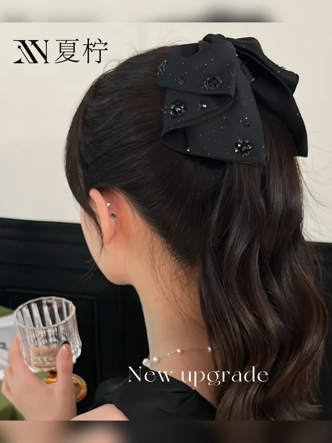 Black bow