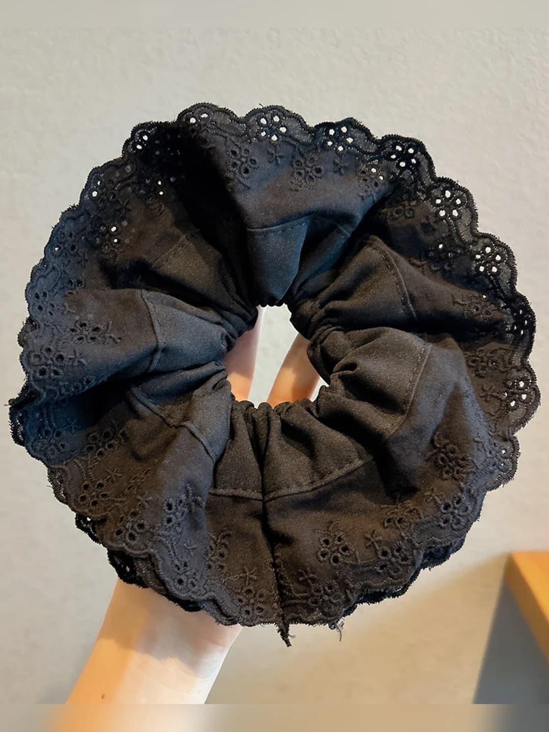 2# black lace scrunchie (4 layers)
