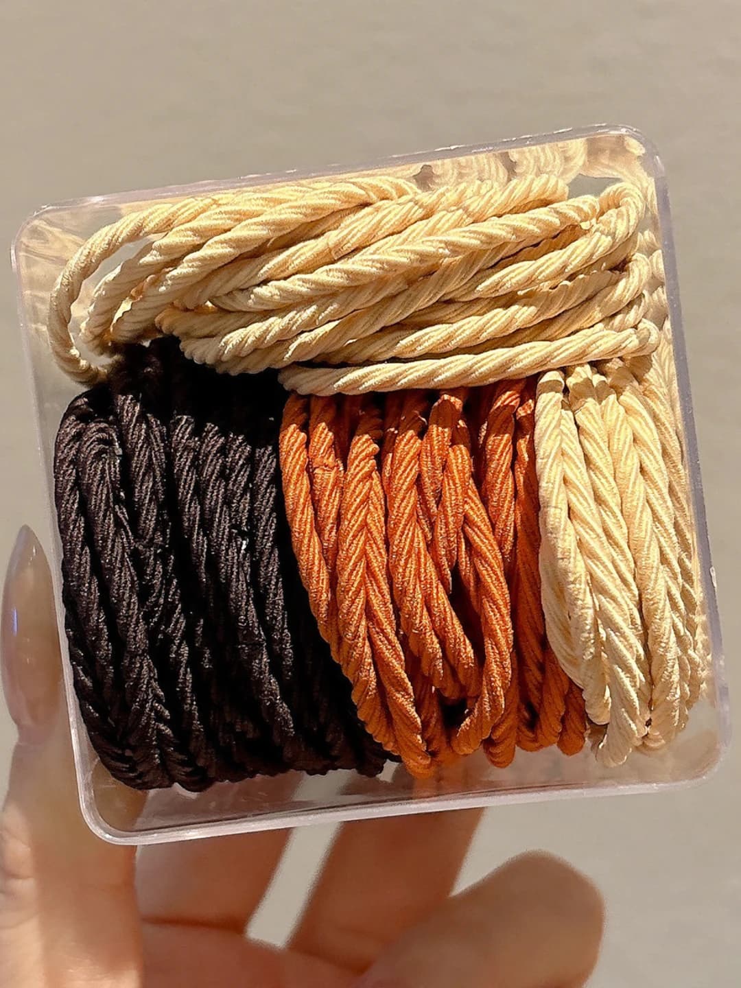 9# Black, brown, off-white, 50 pcs/box, diam. ~3.5 cm