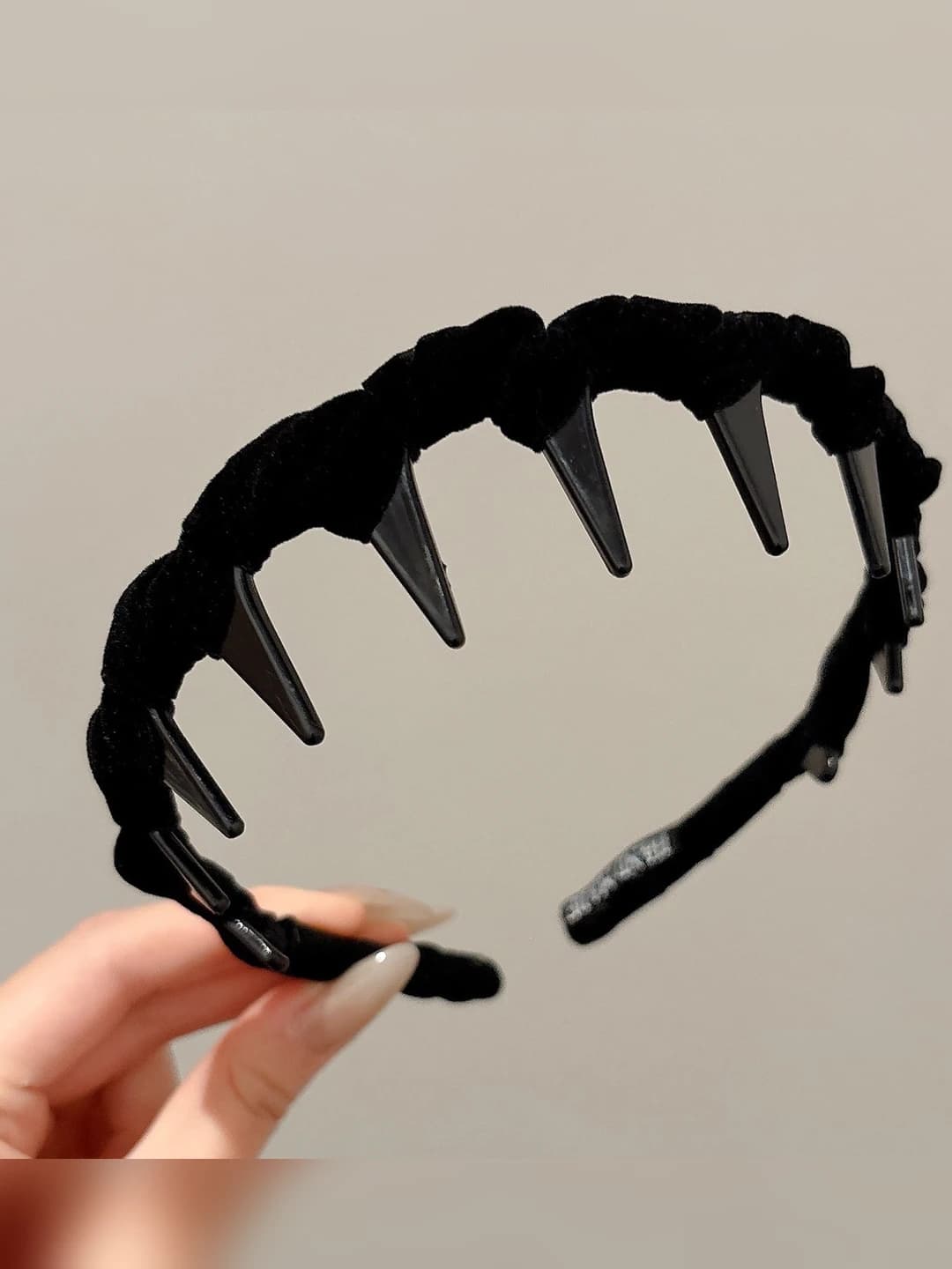 Чёрный