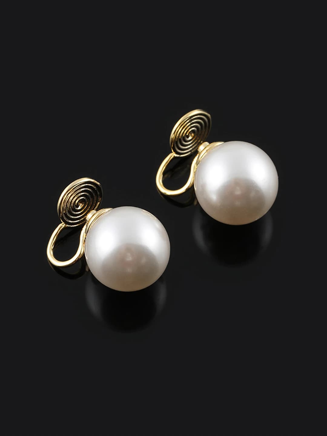 Women's pearl clip-on earrings, gold plated, no piercing