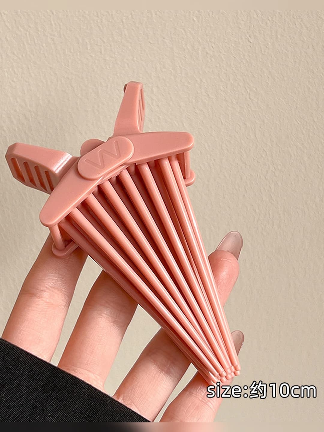 Pink fluffy clip