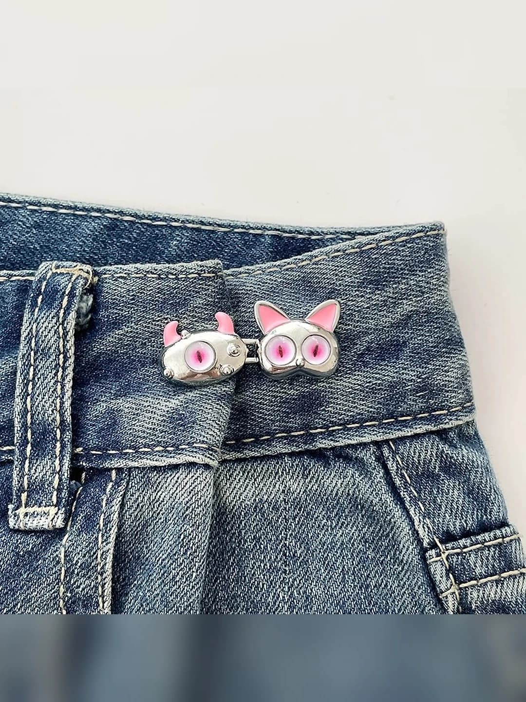 71# Pink mini monster waist clip