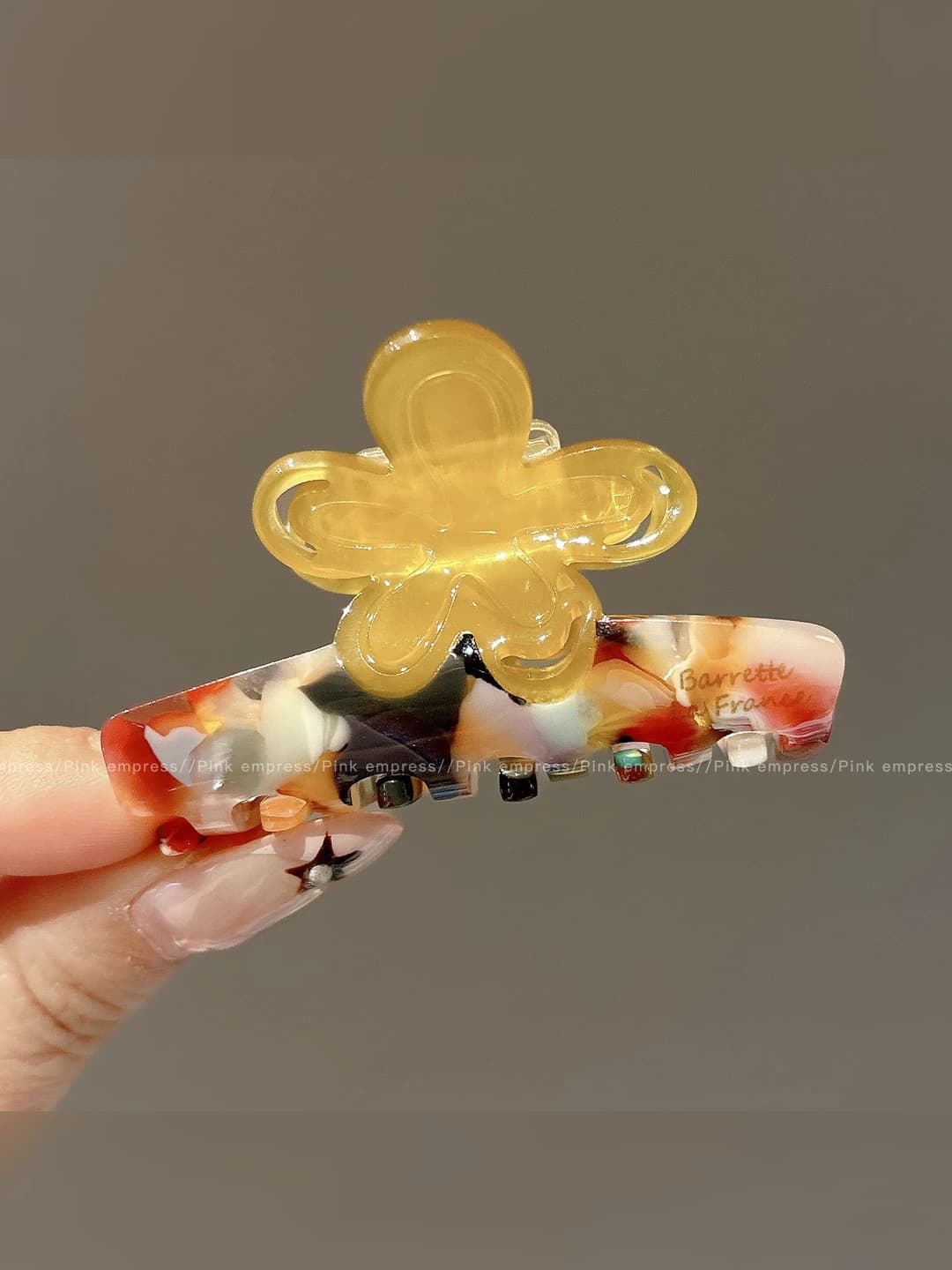 3# Ice clear yellow floral clip ~6 cm