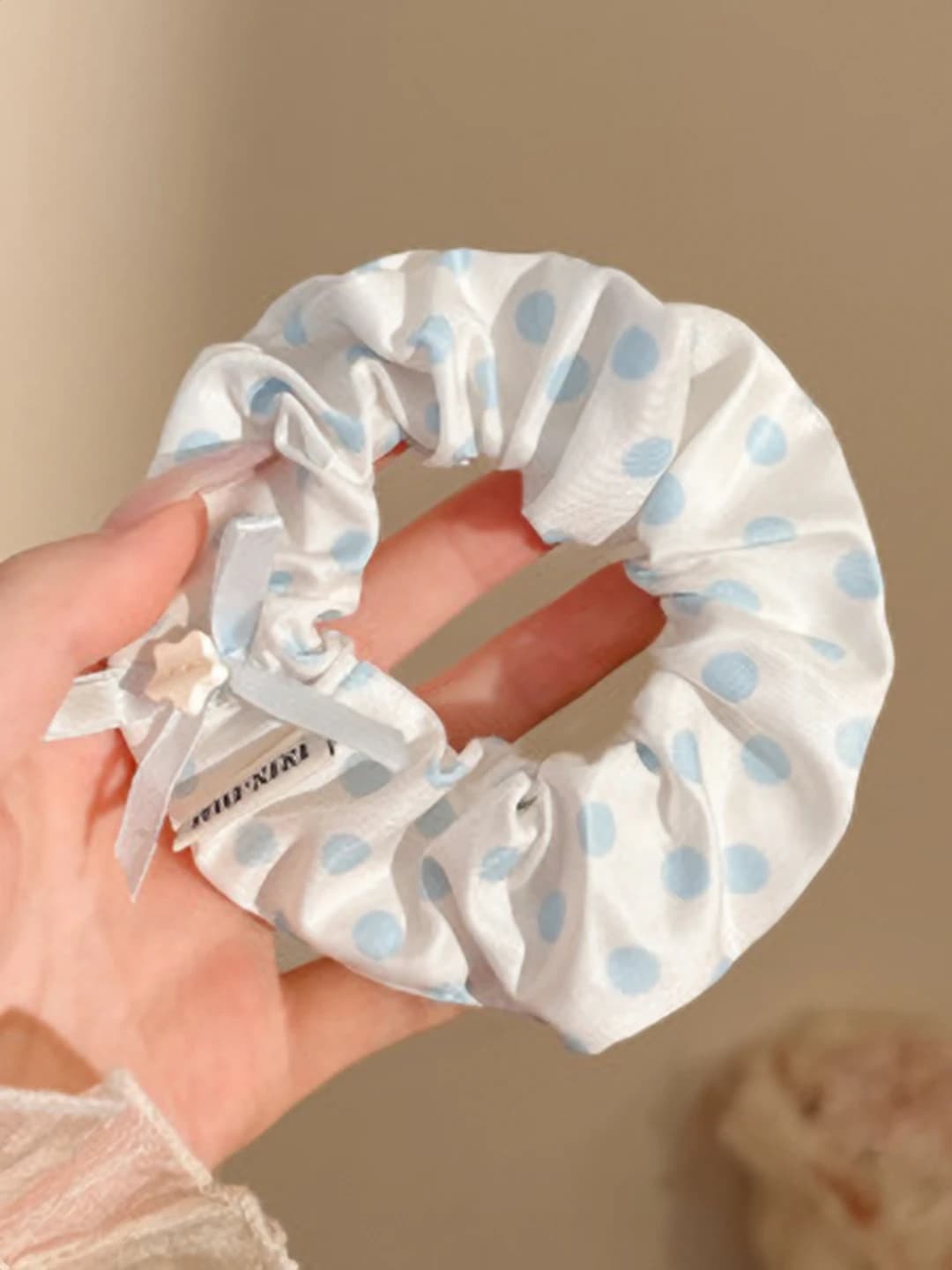 6 polka dot hair tie