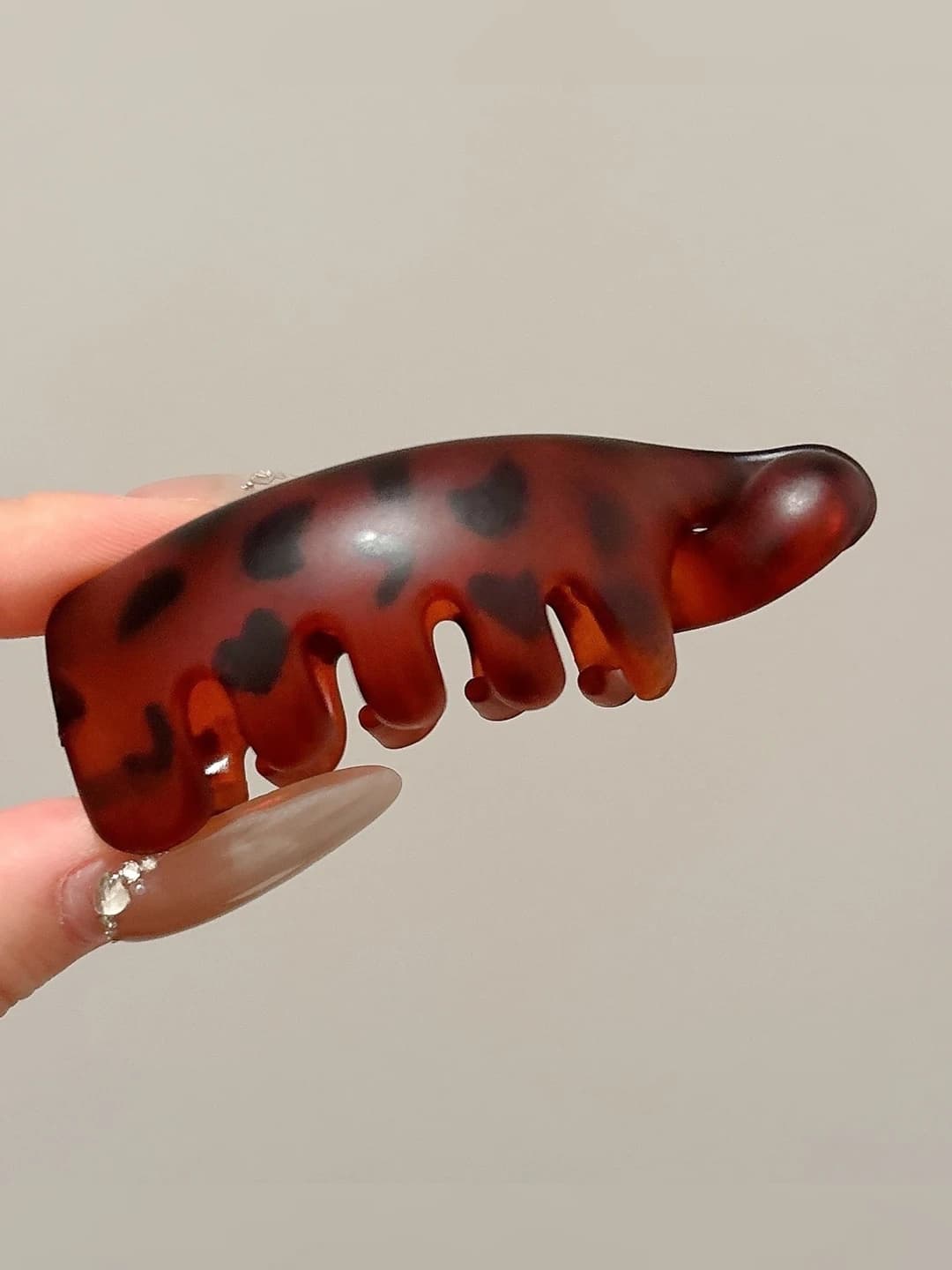 Matte red ~7 cm