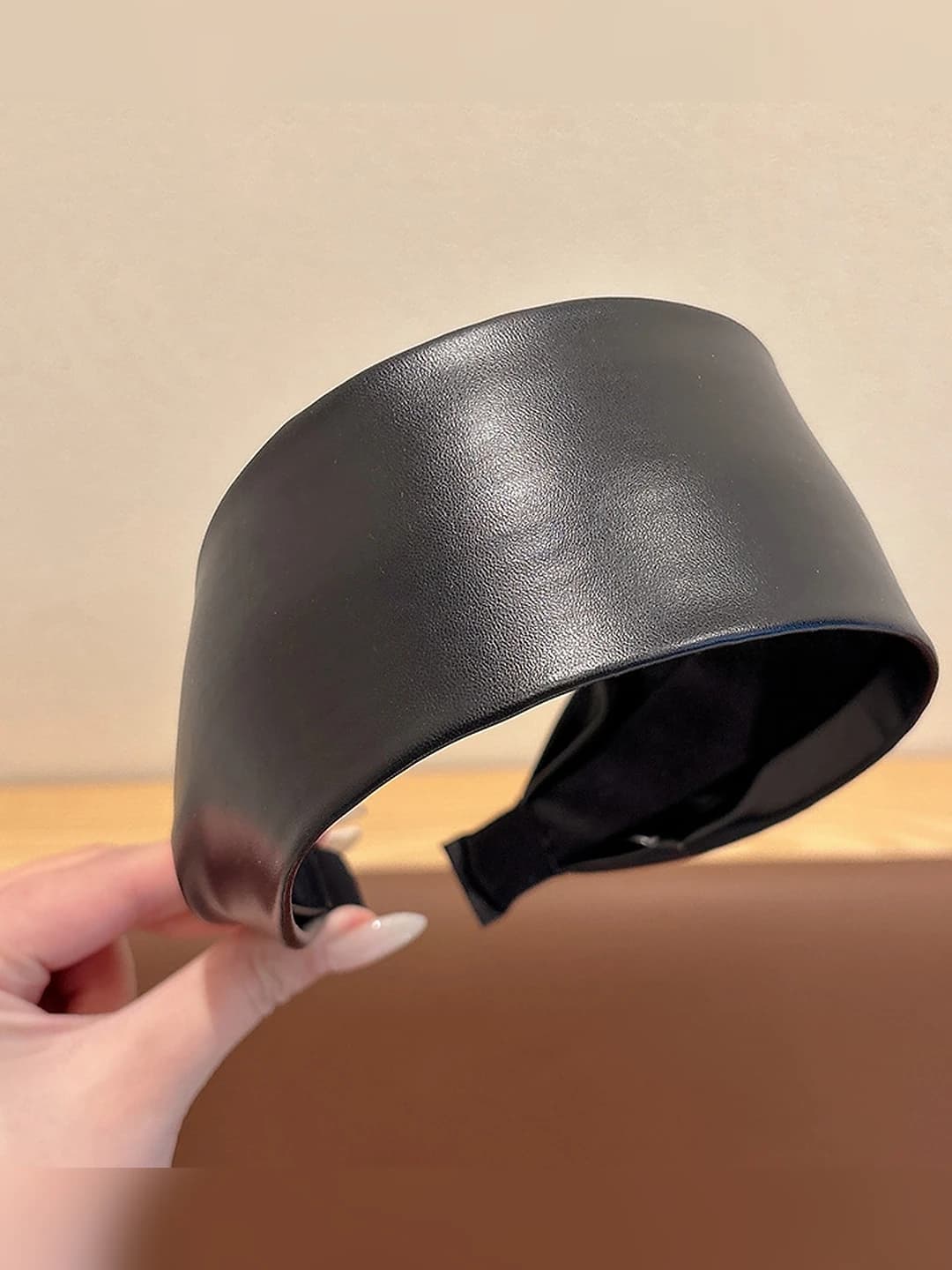 3# Black leather - 6.5 cm