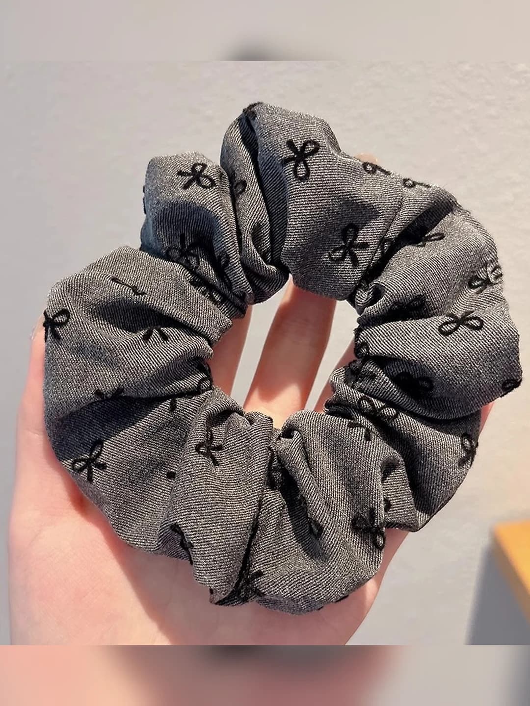 Серый бантик, 12 см