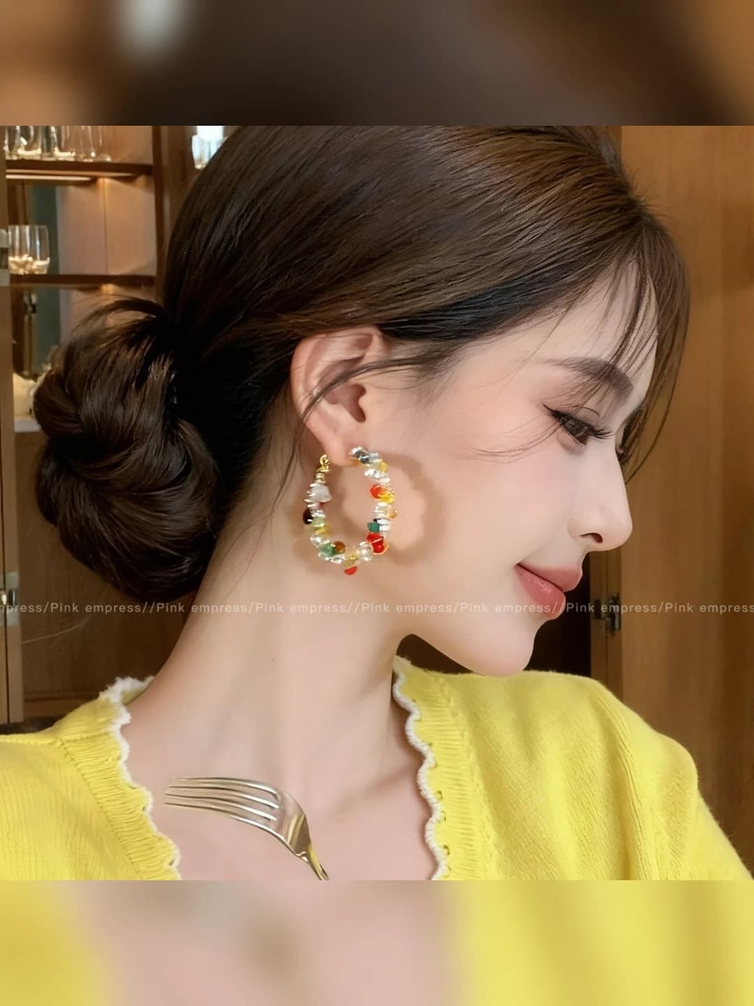 Colour-block faux pearl hoop earrings