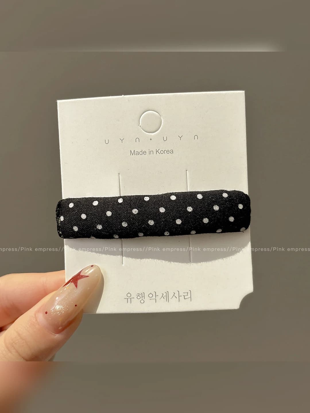 1# Rectangular polka dot (black) 1 pc